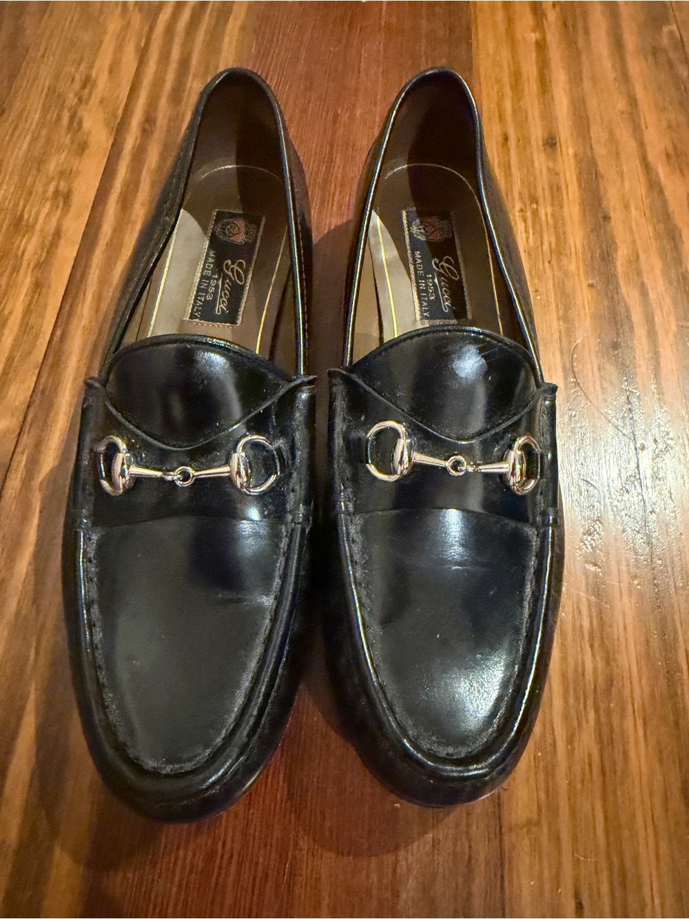 Gucci Black Leather Loafers with Gold Horsebit Detail
